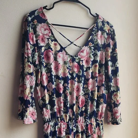 Gilli Floral Culotte Dress Size Large - Picture 3 of 16